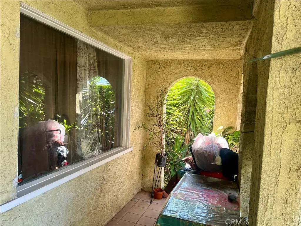 946 S Vancouver Avenue, Los Angeles, CA 90022 - #1