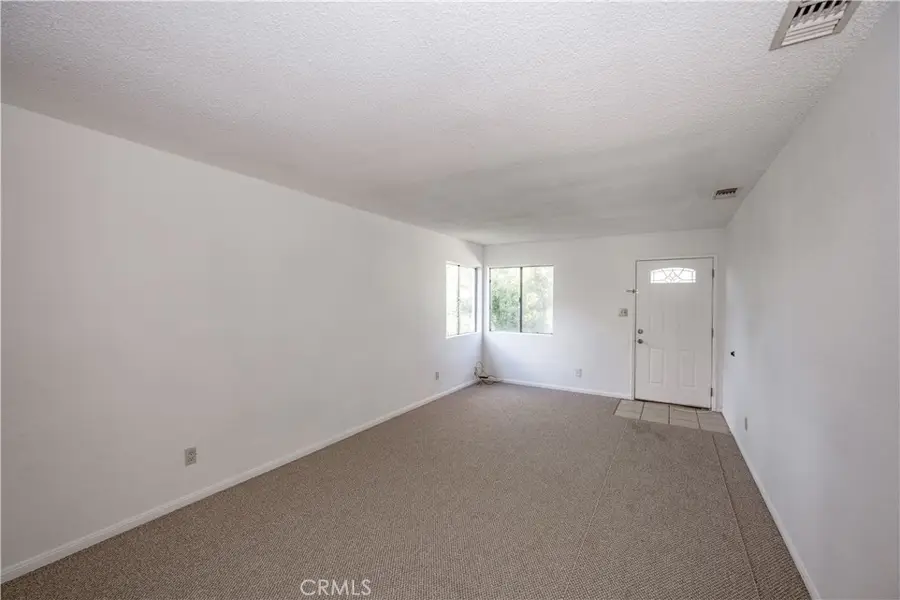 7540 Thousand Oaks Drive, Tujunga, CA 91042 - #3