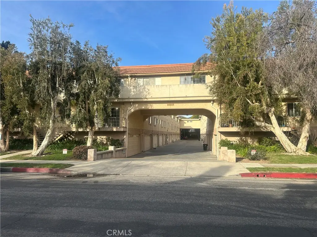 10215 Variel Ave #11, Chatsworth, CA 91311 - #1