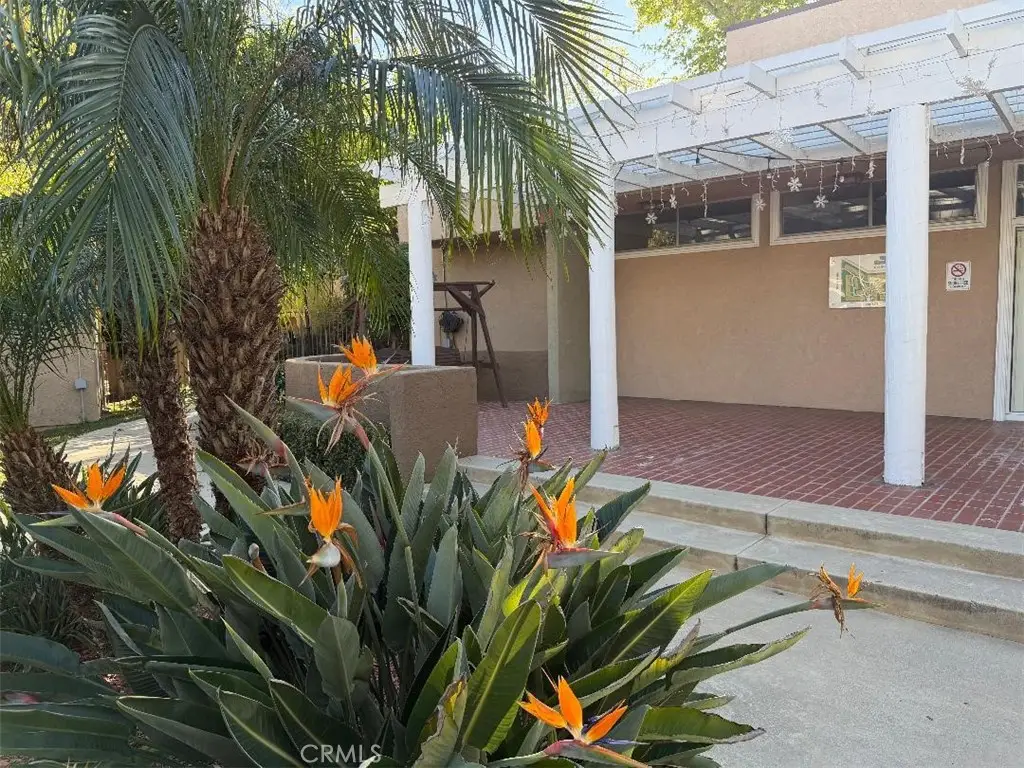 10331 Lindley Avenue #105, Northridge, CA 91326 - #1