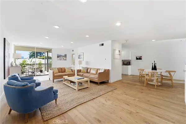 1550 N Laurel Avenue #201, Los Angeles, CA 90046