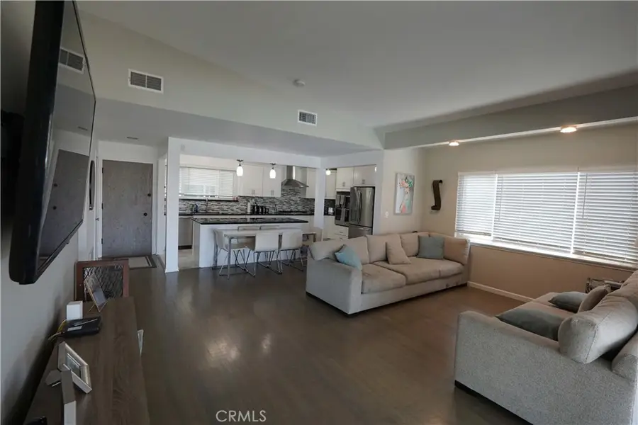 9327 Stanwin Avenue, Arleta, CA 91331 - #3