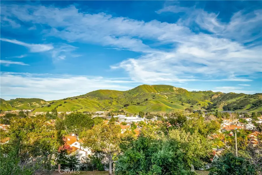 3980 Leighton Point Rd., Calabasas, CA 91301 - #2