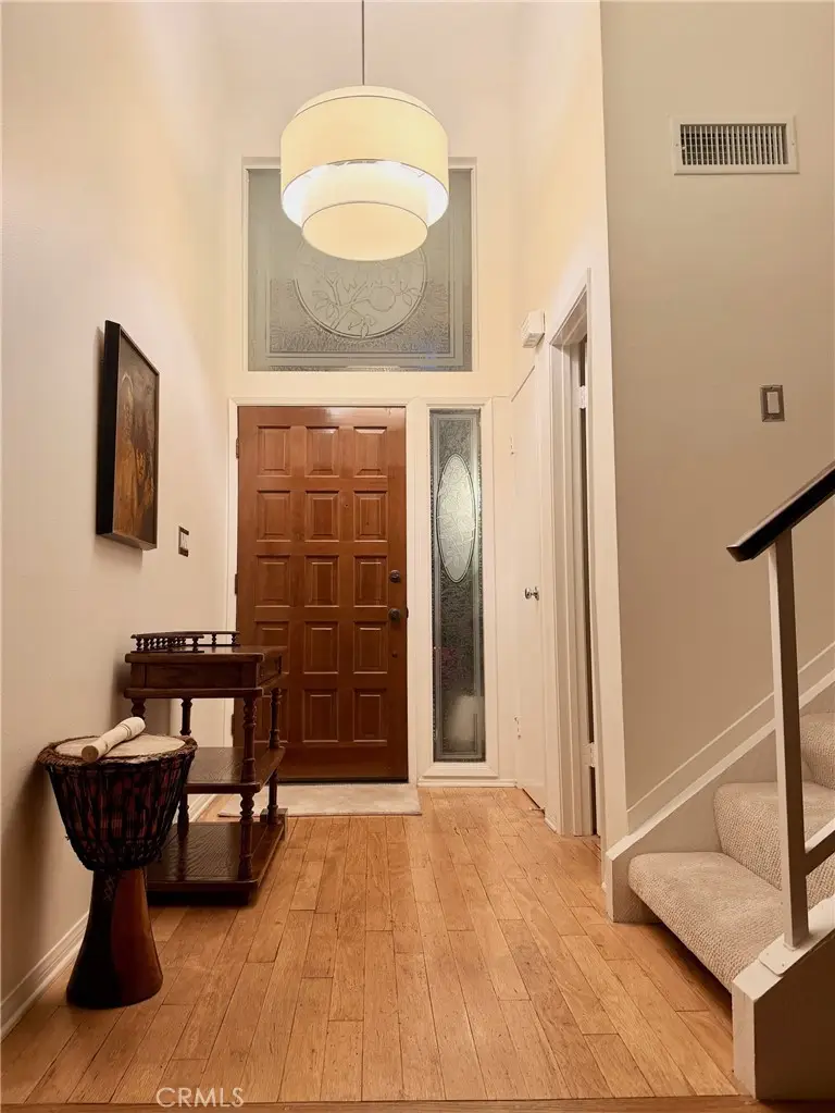 18319 Collins #7, Tarzana, CA 91356 - #2