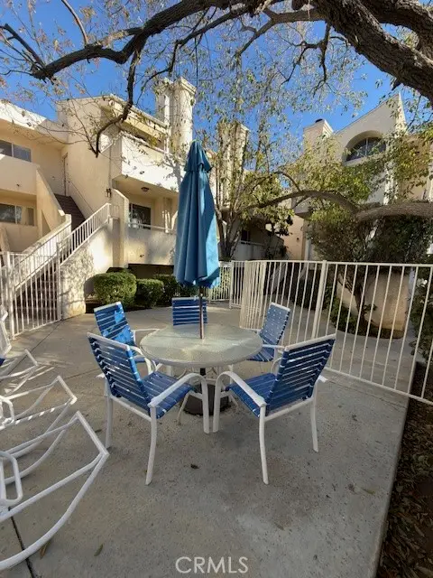 19400 Wyandotte #16, Reseda, CA 91335 - #2