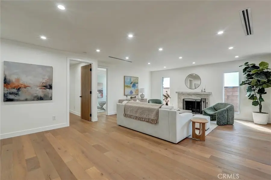 6852 6854 Atoll, North Hollywood, CA 91605 - #2