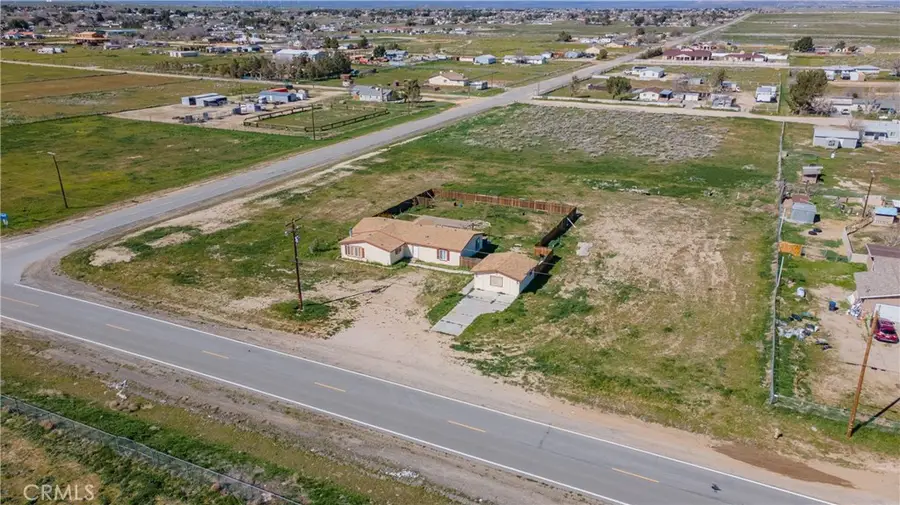 7843 W Avenue F, Lancaster, CA 93536 - #2