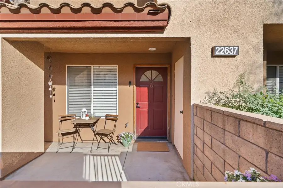 22637 Copper Hill #90, Saugus, CA 91350 - #2