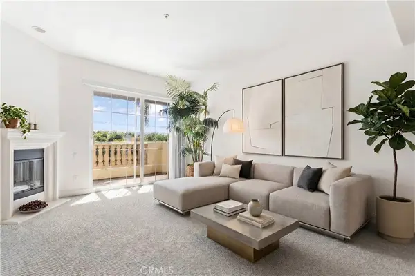 14343 Burbank Boulevard #301, Sherman Oaks, CA 91401