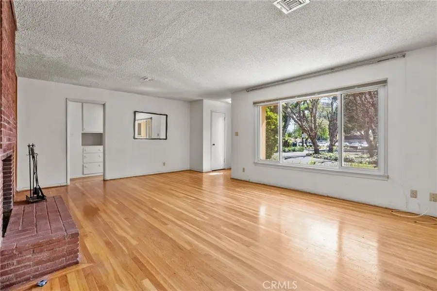 17917 Chase, Northridge, CA 91325 - #2