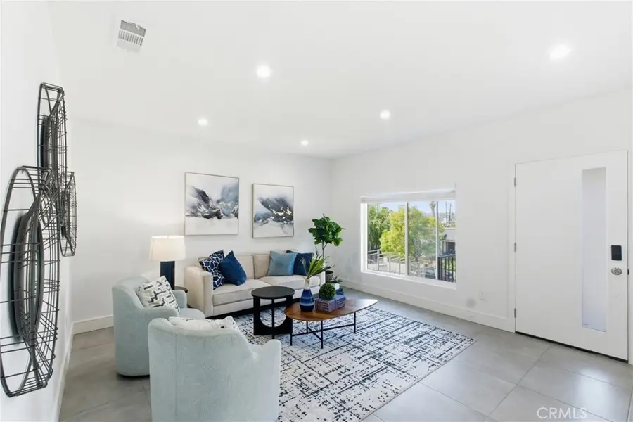 1364 S Ridgeley, Los Angeles, CA 90019 - #3