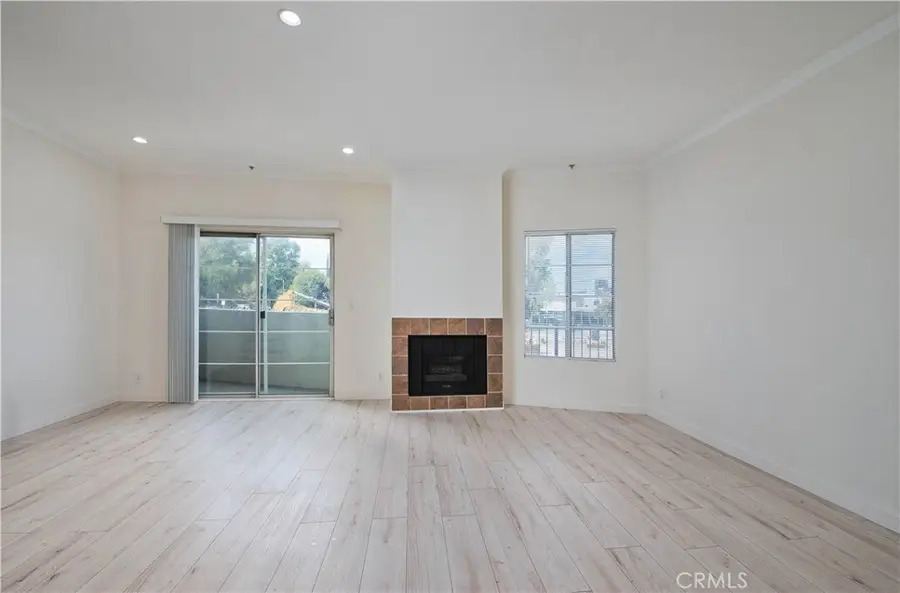 22809 Del Valle, Woodland Hills, CA 91364 - #3