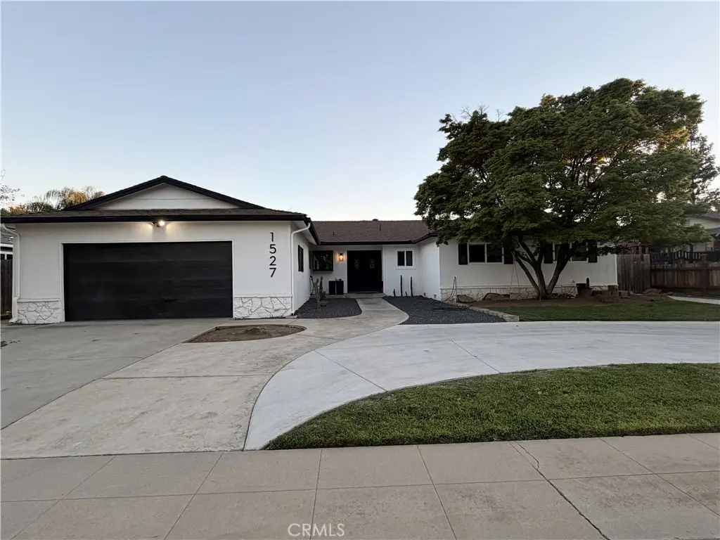 1527 W Palo Alto, Fresno, CA 93711 - #1