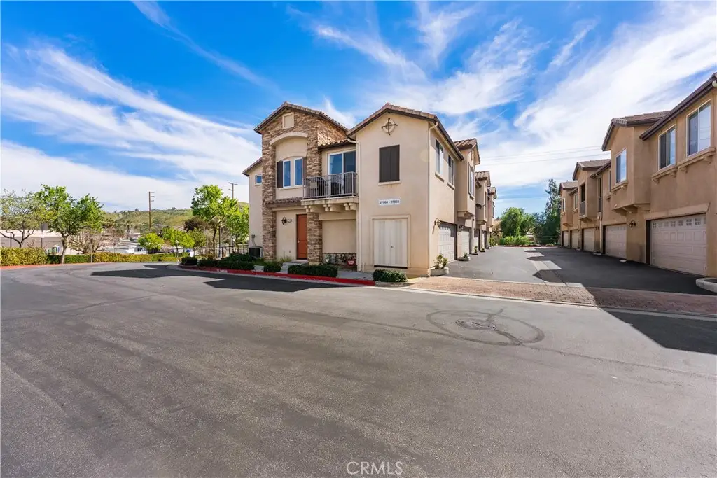 27968 Avalon, Canyon Country, CA 91351 - #1