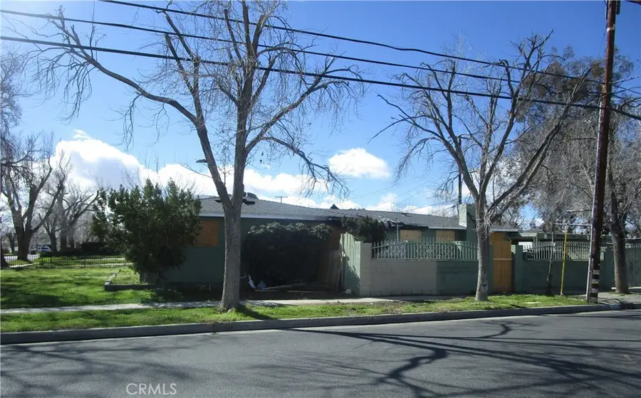 552 W Avenue J4, Lancaster, CA 93534 - #2