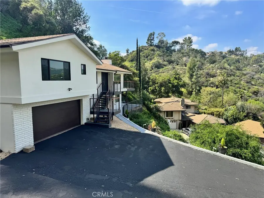 981 Glen Oaks, Pasadena, CA 91105 - #2