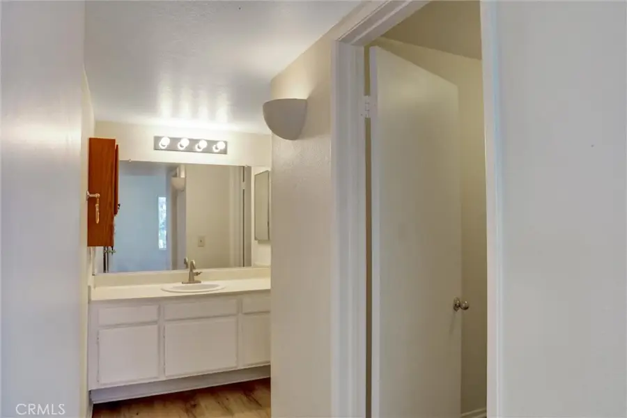 21309 Eucalyptus #203, Newhall, CA 91321 - #3