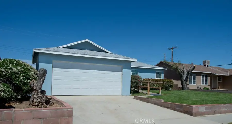 1015 W Avenue J7, Lancaster, CA 93534 - #3