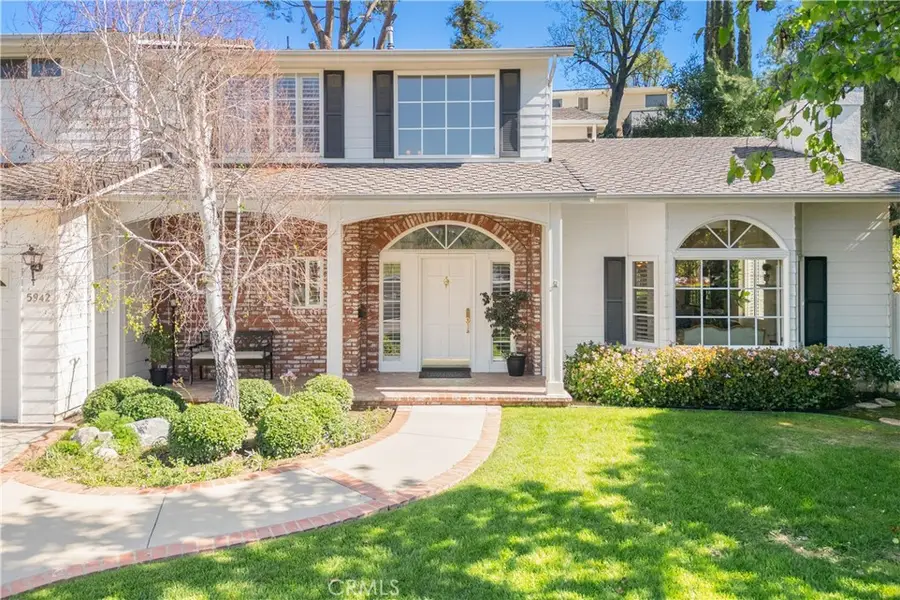 5942 Salamea Avenue, Woodland Hills, CA 91367 - #2
