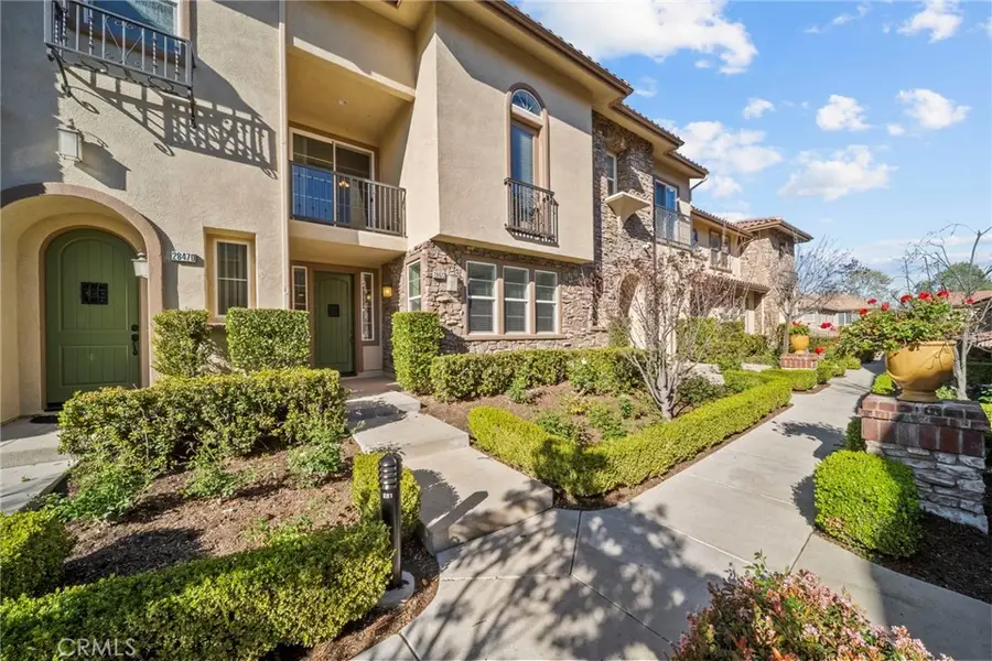 28472 Herrera, Valencia, CA 91354 - #3
