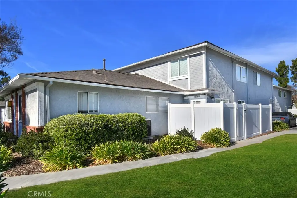 28159 Robin Ave, Saugus, CA 91350 - #1