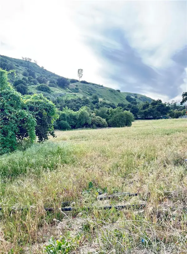 0 San Martinez Road, Val Verde, CA 91384