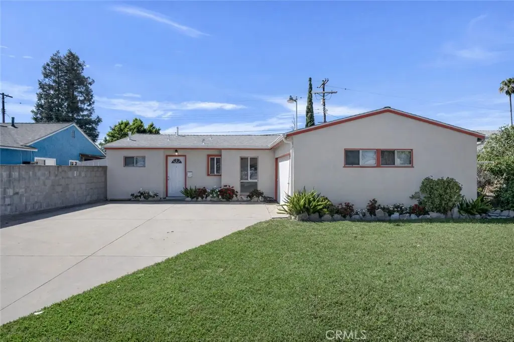 8207 Yarmouth, Reseda, CA 91335 - #1