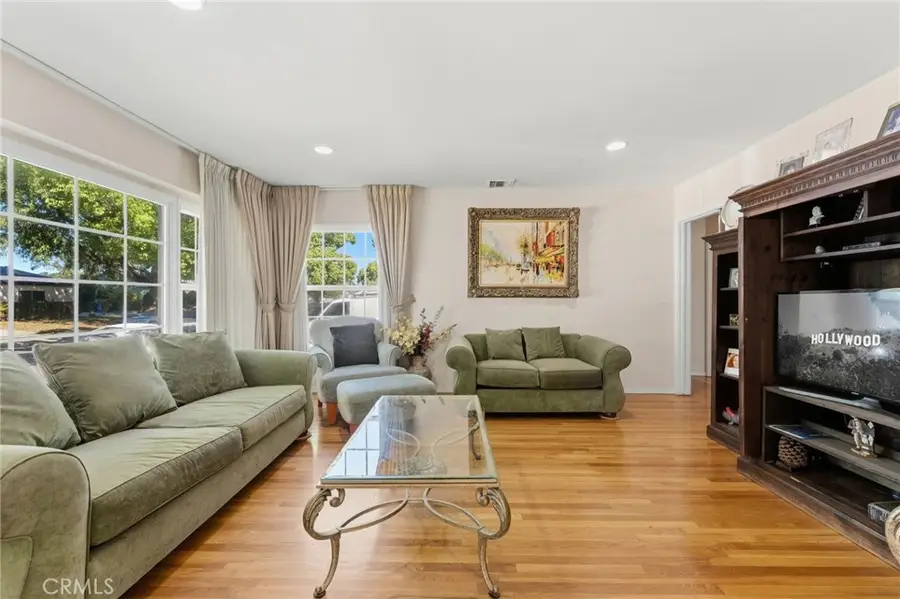 6524 Forbes, Lake Balboa, CA 91406 - #2