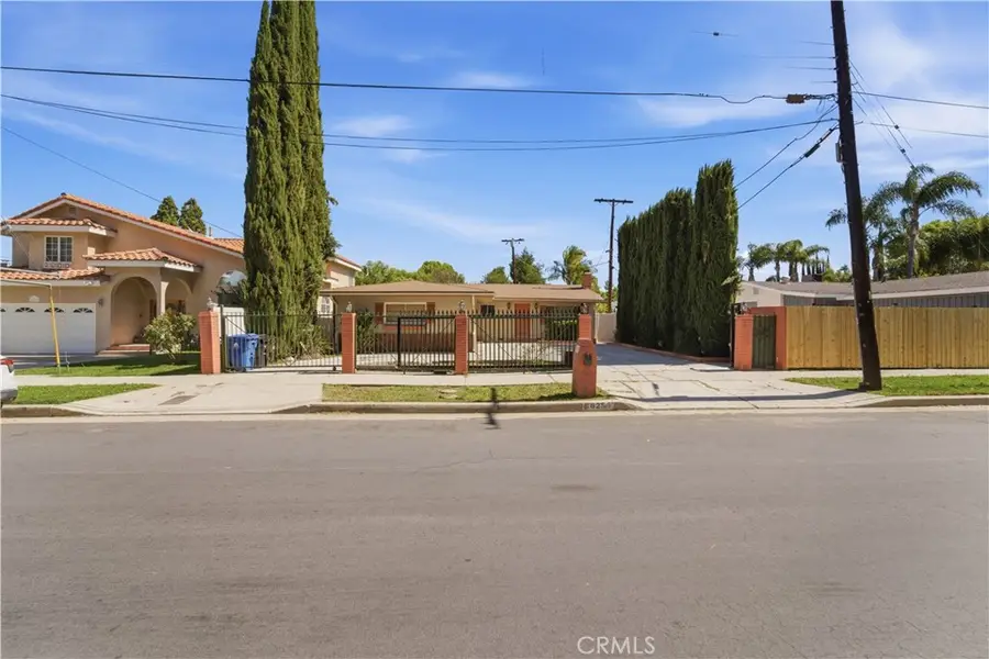 6254 Etiwanda Avenue, Tarzana, CA 91335 - #2