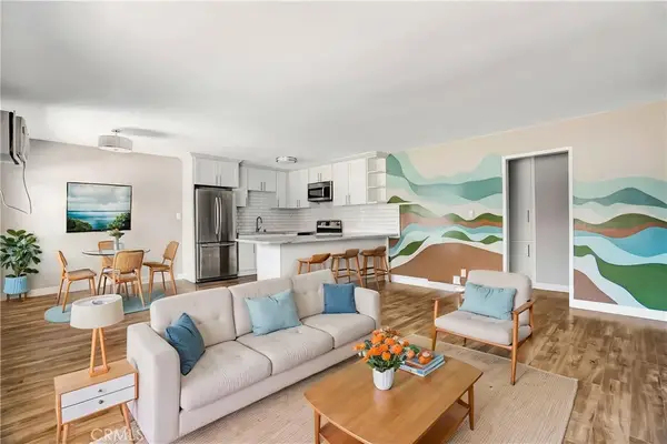 6520 Shirley Avenue #14, Reseda, CA 91335