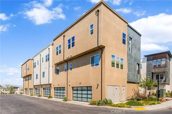 27568 Heron Pl, Valencia, CA 91381