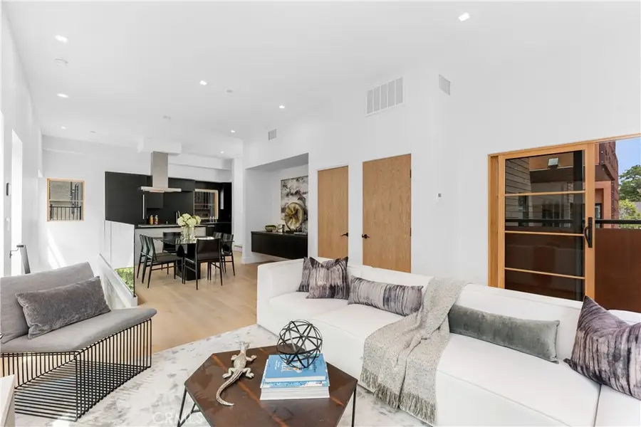 1035 N Vista Street, West Hollywood, CA 90046 - #3