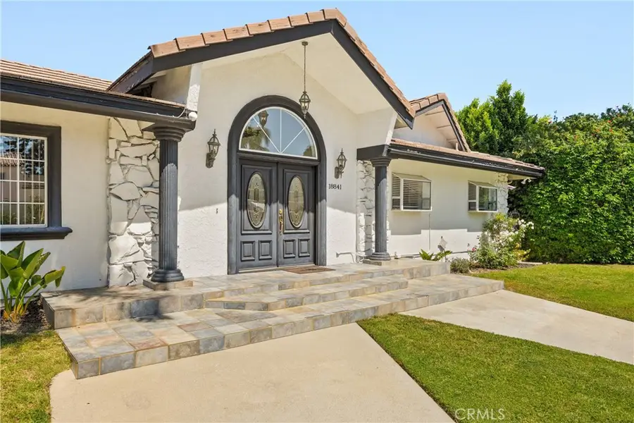 18841 Pasadero Drive, Tarzana, CA 91356 - #2