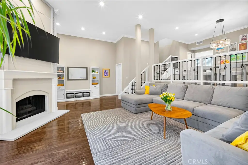 5240 Yarmouth, Encino, CA 91316 - #1