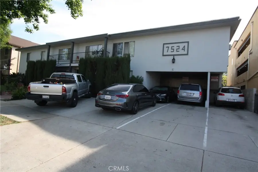 7524 Haskell, Van Nuys, CA 91406 - #3