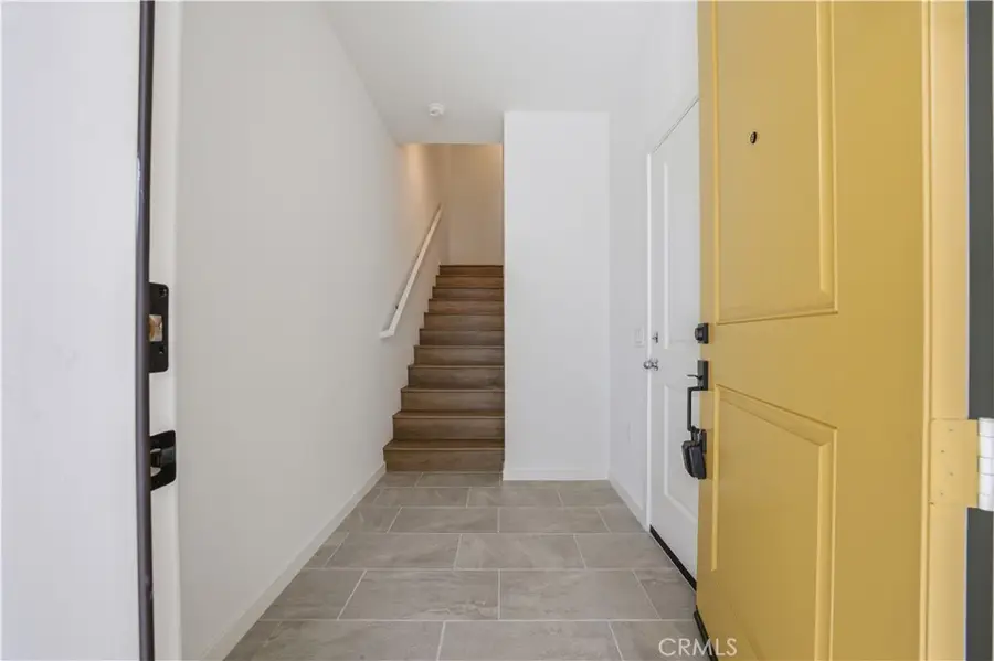 9427 N Sepulveda Blvd. #5, North Hills, CA 91343 - #2