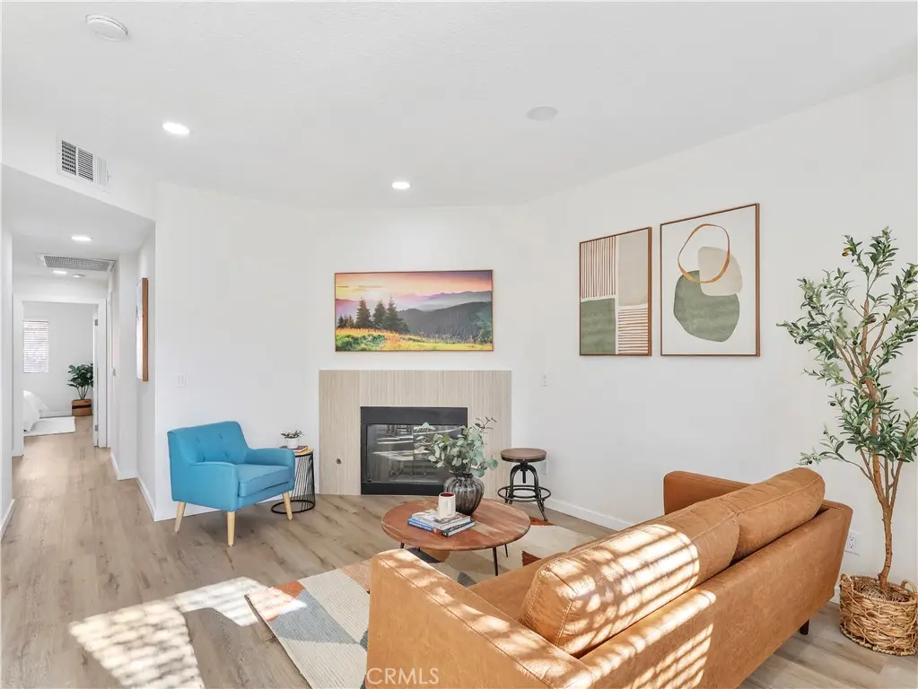 7320 Balboa Boulevard #102, Lake Balboa, CA 91406 - #1