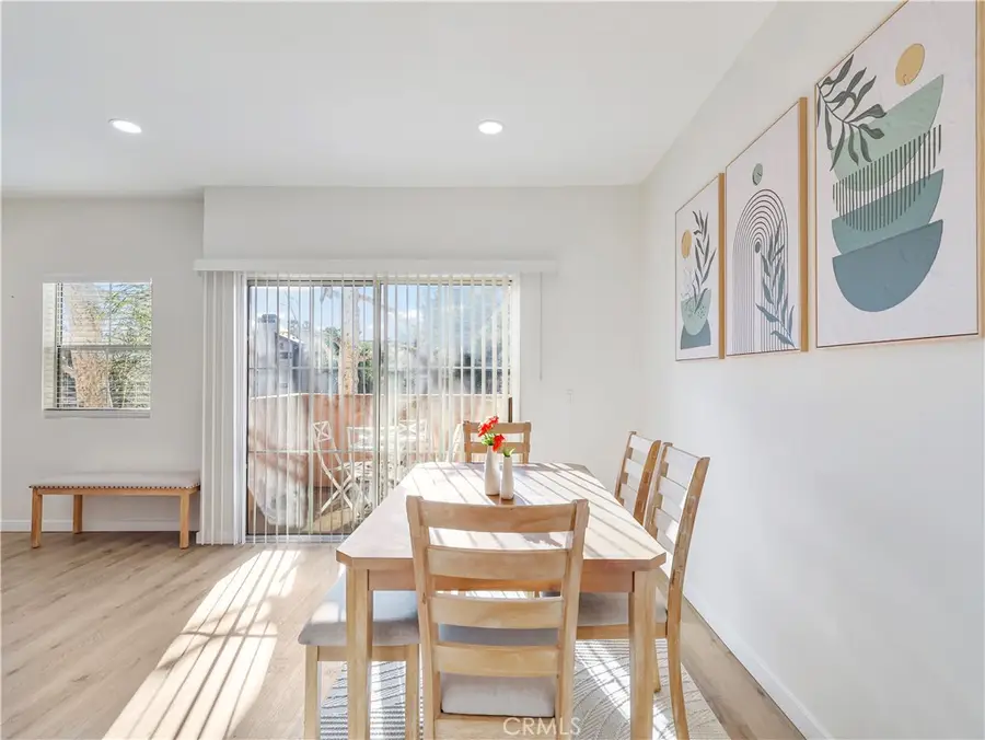 7320 Balboa Boulevard #102, Lake Balboa, CA 91406 - #2