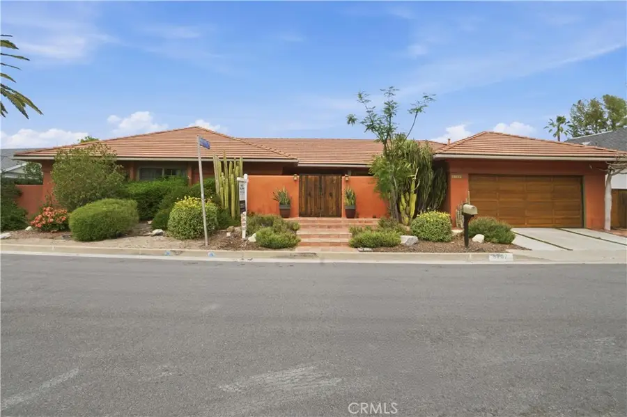 8767 Moorcroft Avenue, West Hills, CA 91304 - #2