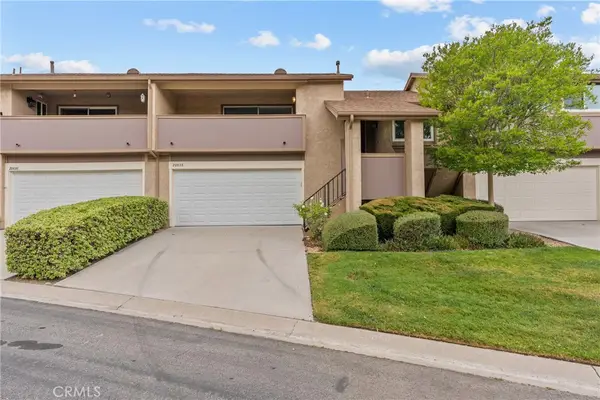 20038 Avenue Of The Oaks, Newhall, CA 91321