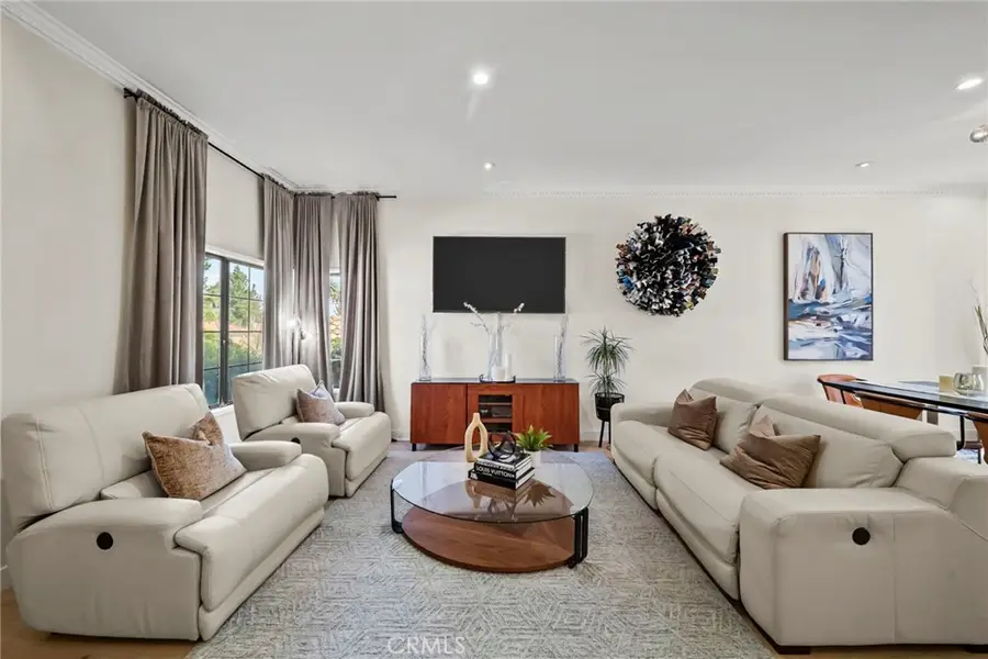 23684 Strathern, West Hills, CA 91304 - #3