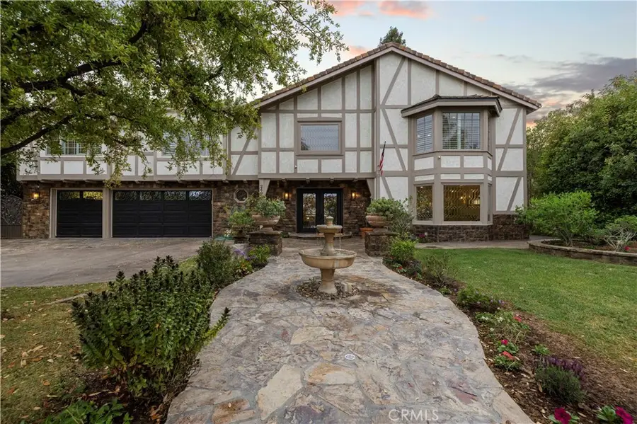 24923 Highspring, Newhall, CA 91321 - #2