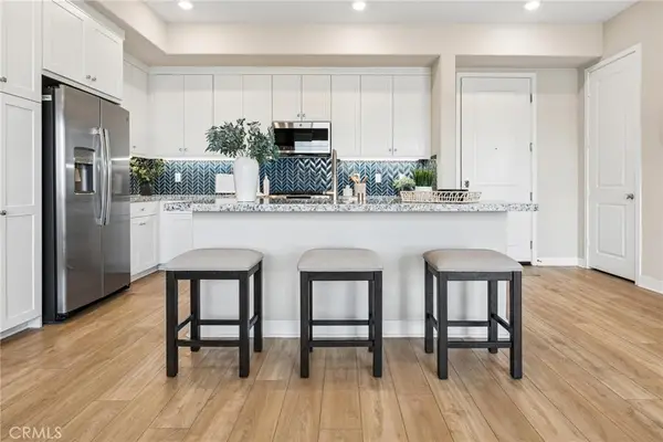 27466 Mercantile Court #205, Valencia, CA 91381