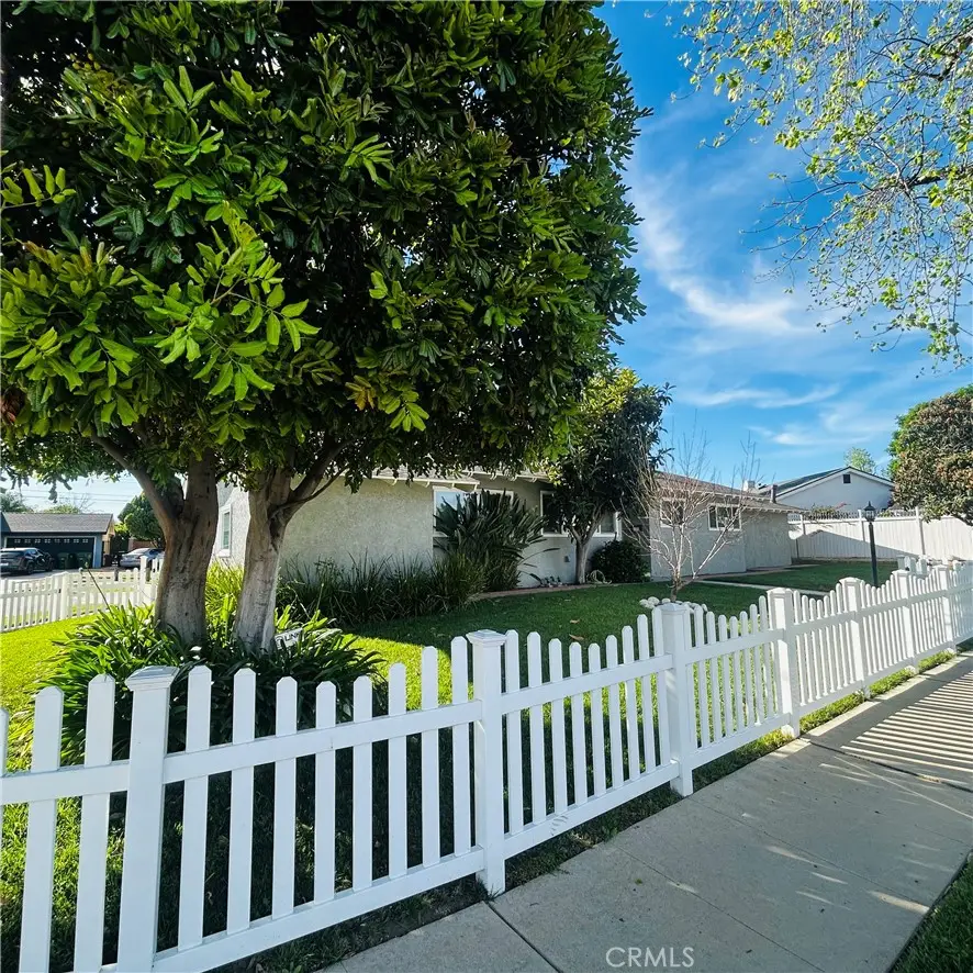 10153 Debra Avenue, North Hills, CA 91343 - #3