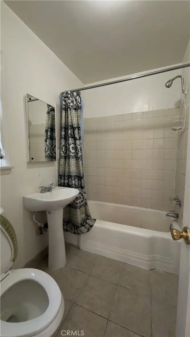 1352 W 60th, Los Angeles, CA 90044 - #2