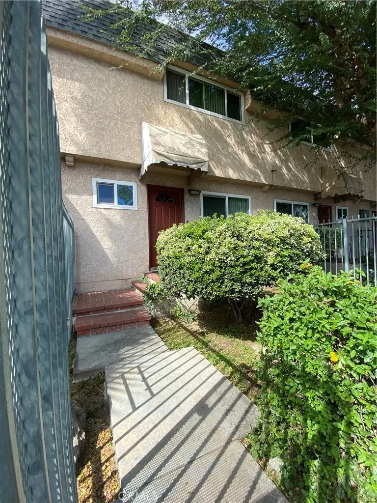 17041 Roscoe Boulevard #3, Northridge, CA 91325 - #2