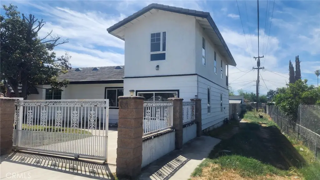 295 Sparks, Bakersfield, CA 93307 - #1