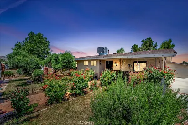 1617 Elizabeth Lake, Palmdale, CA 93551