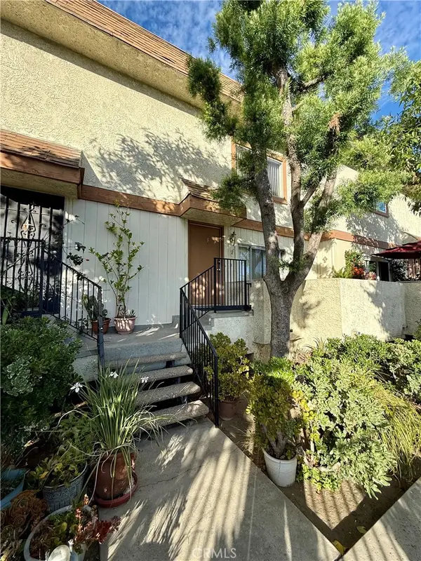 13080 Dronfield #3, Sylmar, CA 91342