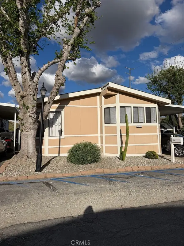 29021 Bouquet Canyon #201, Saugus, CA 91390